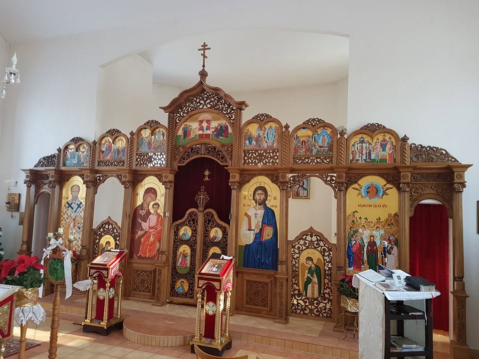 Catapeteasma și strana cântăreței